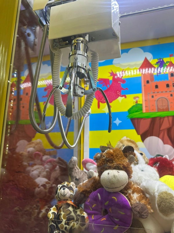 Peluches dentro de la máquina